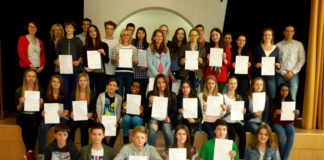 39 DELF-Prüfungen erfolgreich abgelegt DELF MCG Neuss 2015 Prüfungen Institut Francais