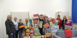 MCG schickt Weihnachtspäckchen nach Rumänien Rumänienhilfe MCG Neuss 2015