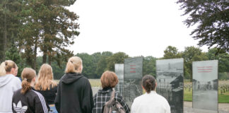 „Gedenken – aber wie?“ – Projektkurs Geschichte zu Besuch in Ysselsteyn (NL)
