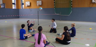 Gemeinsam stark: Sitzvolleyball-Aktionstag mit Pate Lukas Schiwy