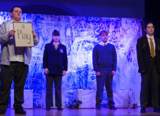 English on Stage: White Horse Theatre am MCG