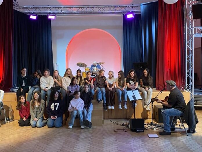 dbe39b95-5c36-414a-a7ca-7584054d5c98