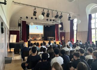 Demokratie im Dialog erleben – Projekttag #KlartextDemokratie am Marie-Curie-Gymnasium